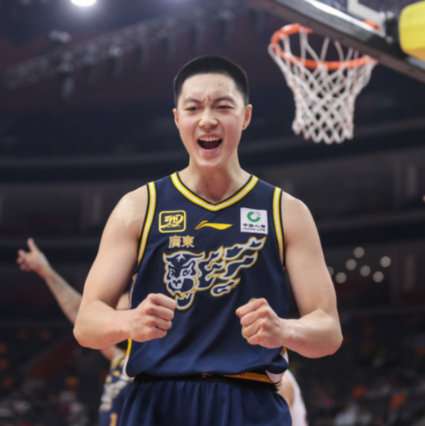 与我们共同致力于这充满希望和朝气的团队相关图片